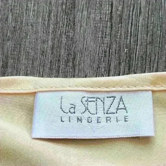 Vintage 90s classic  butter yellow silky mini slip dress - Picture 8 of 13